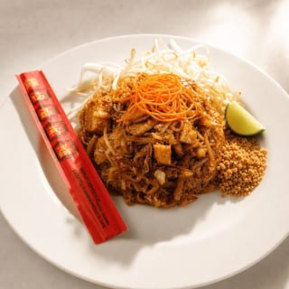 N1. Pad Thai