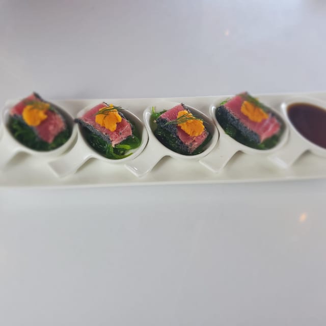 A5. Ahi Scoops (4).